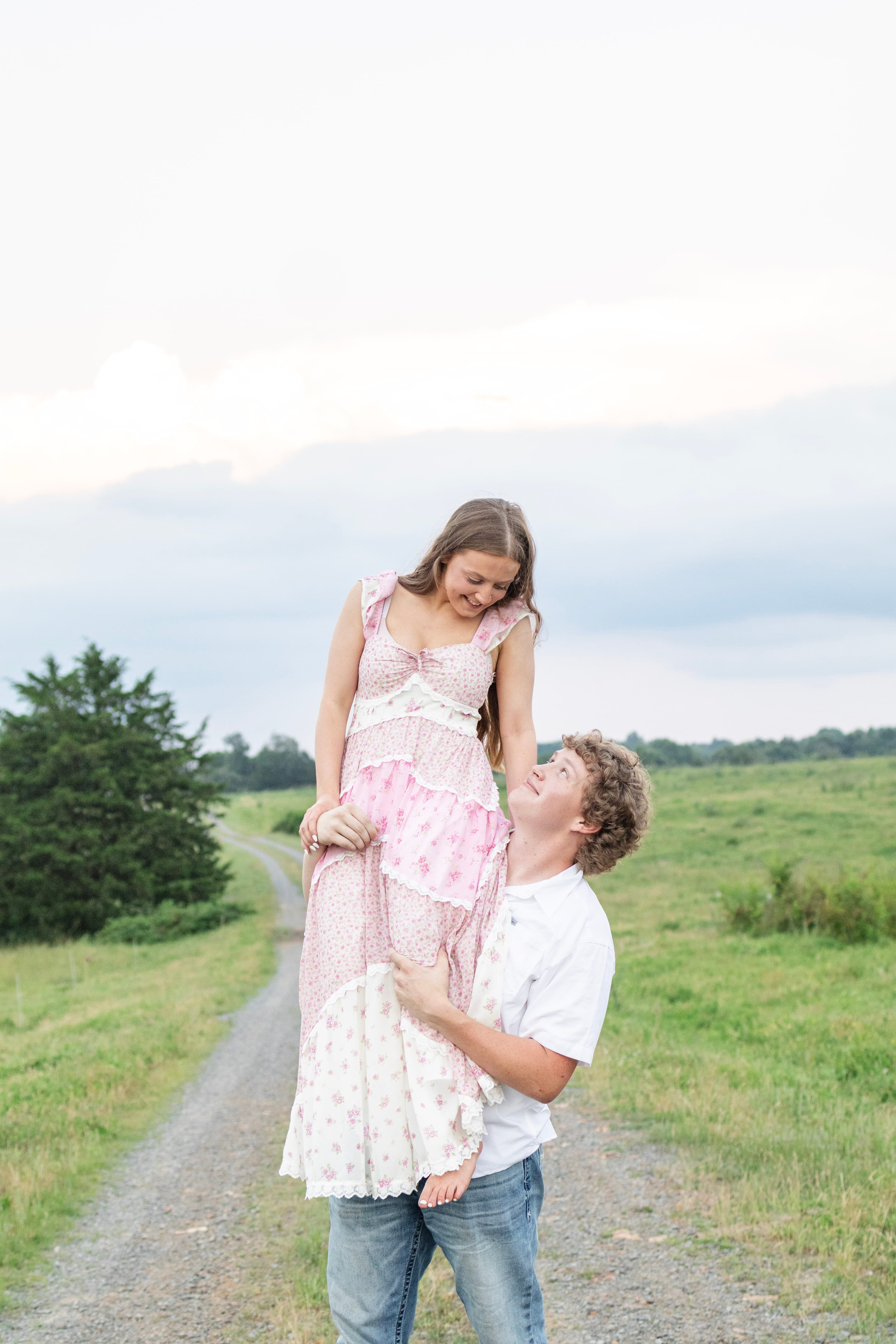 Couple portrait during an outdoor Central Arkansas session